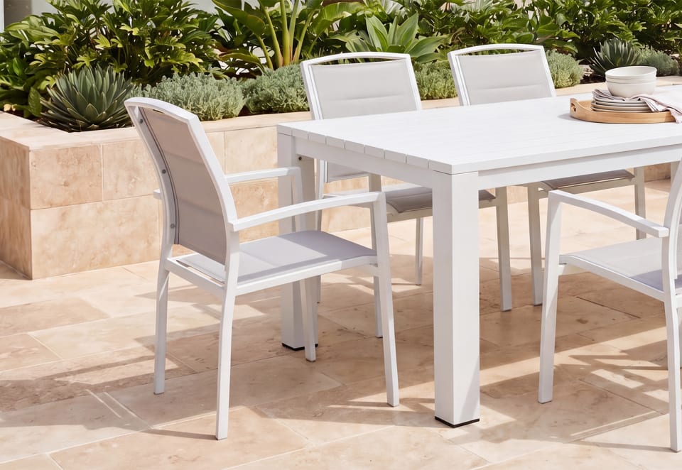 NAVITI Outdoor Dining Chair