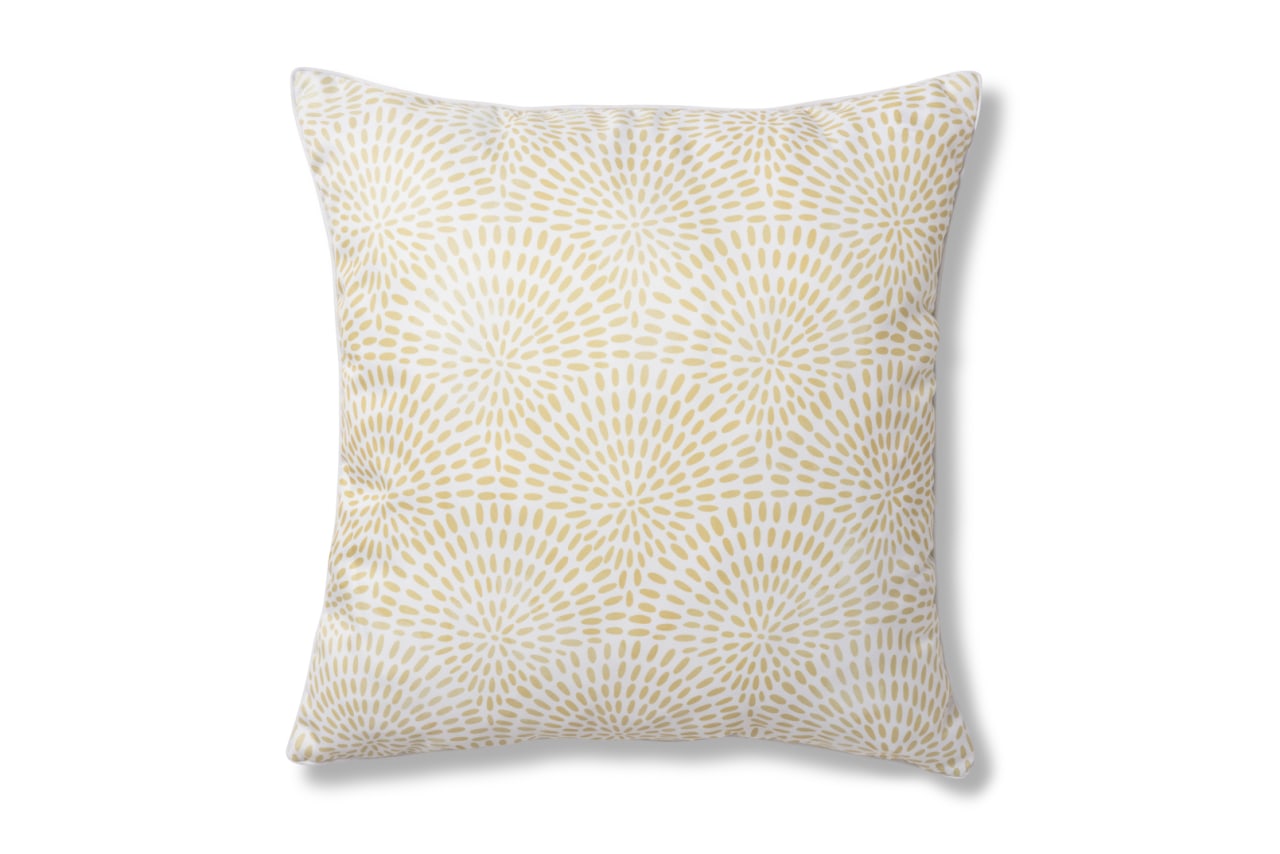 ADALEE Cushion – image 1 of 3