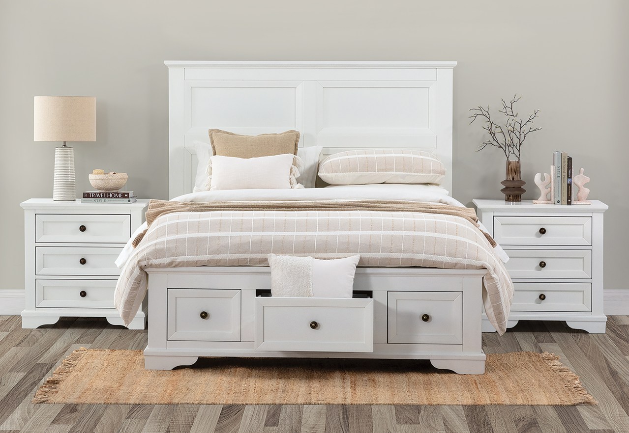 CHANELLE Queen Bed – image 1 of 6