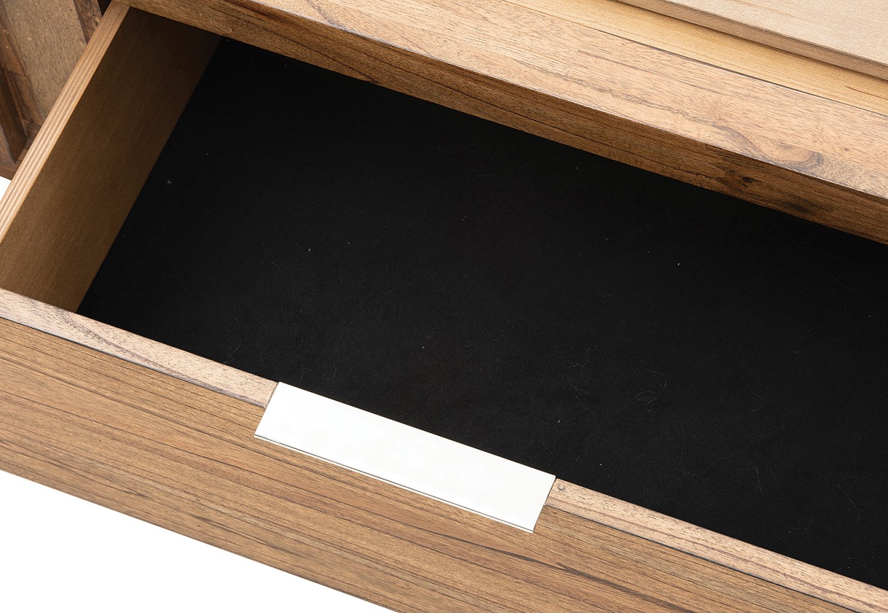 SORVINO Queen Bed – image 11 of 14