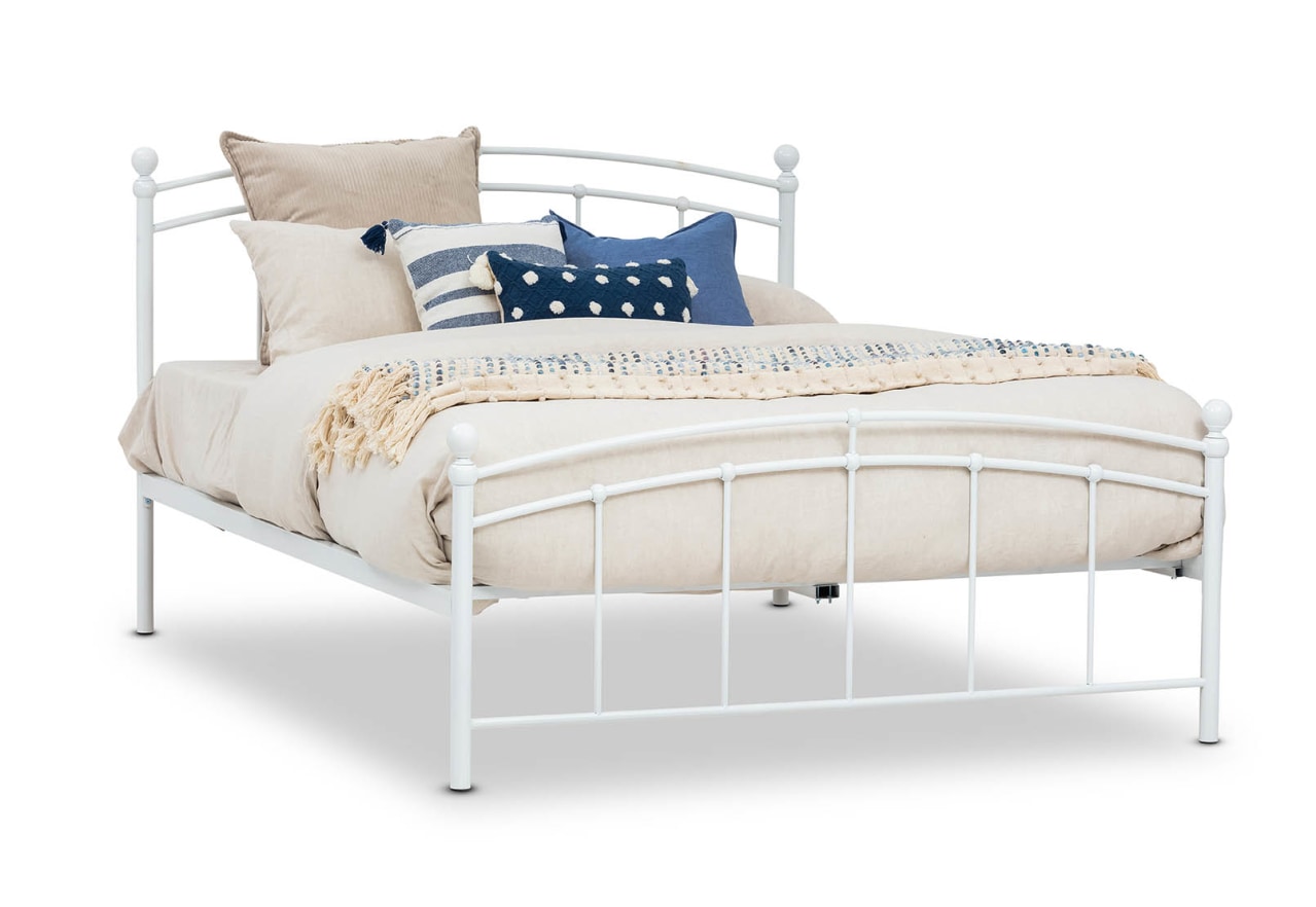 CHARLOTTETOWN White Double Bed – image 5 of 15