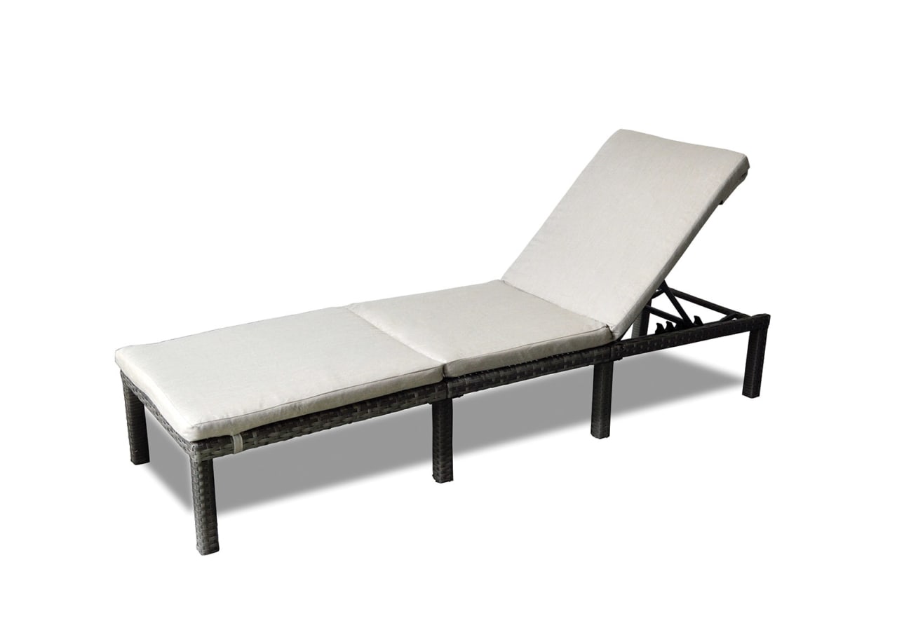 FRANZ Sun Lounge – image 1 of 5