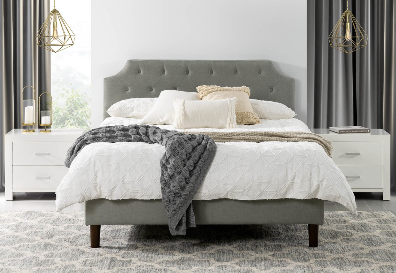 RIVERA Queen Bed – image 1 of 8
