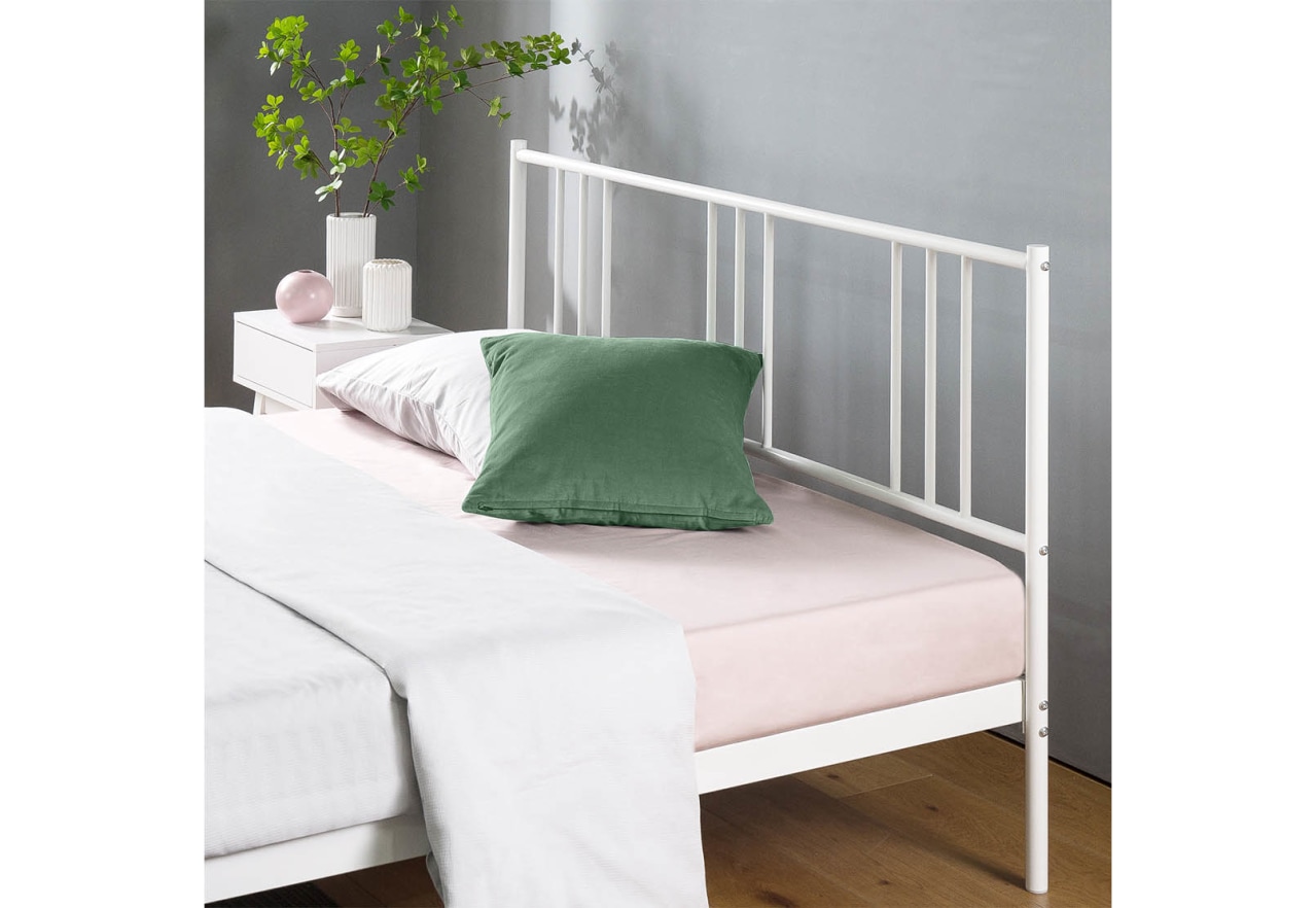 CAREY Queen Bed – image 7 of 7