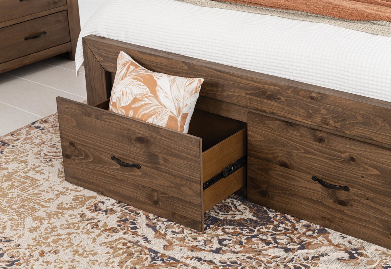 BROOKHAVEN King Bed – image 7 of 10
