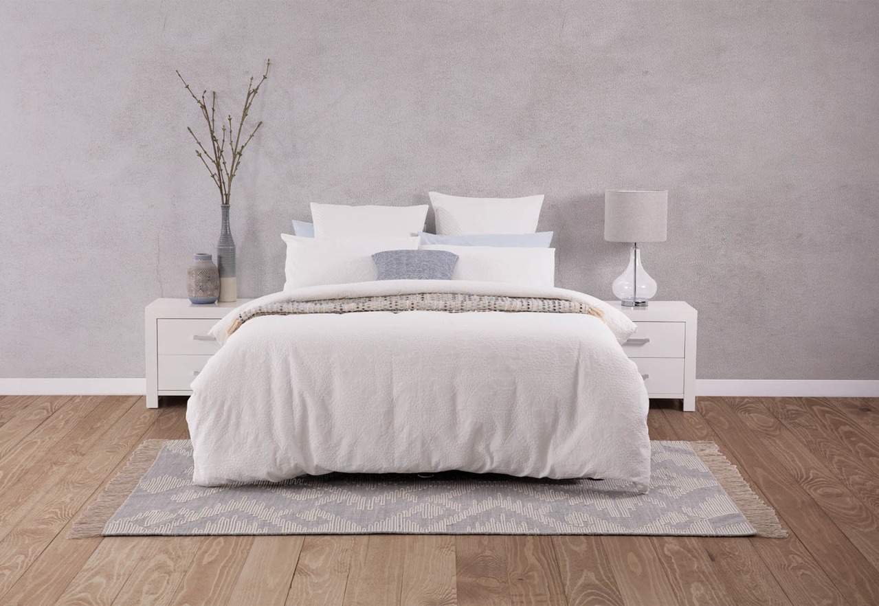JUDE Queen Quilt Cover Set – image 2 of 2