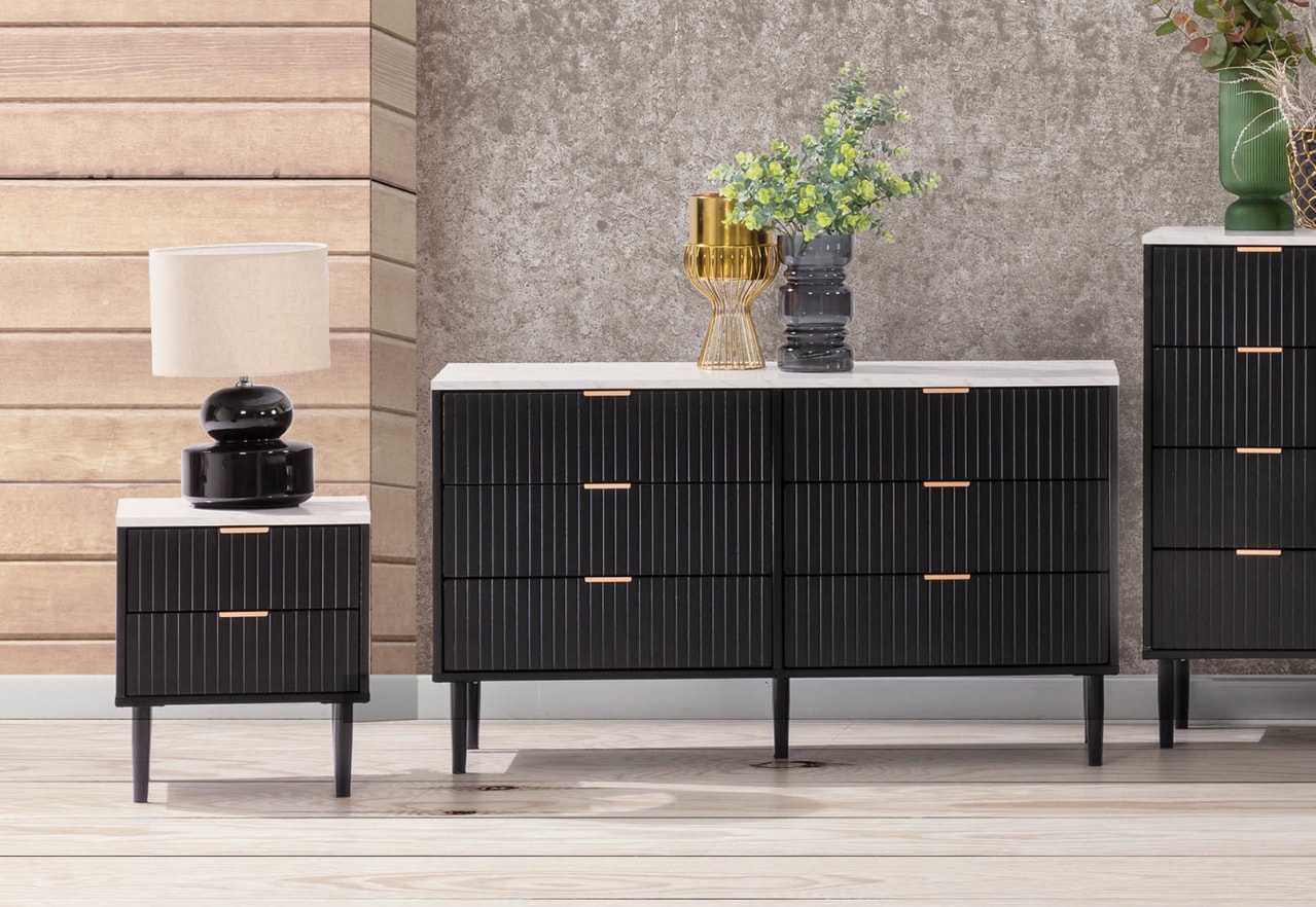 HOBBS 6D Dresser – image 3 of 17