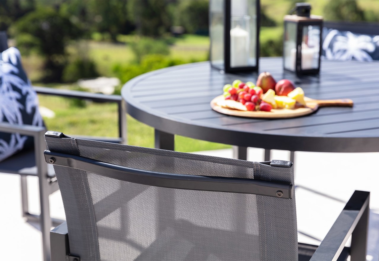 BAYVIEW Outdoor Chair – image 8 of 9