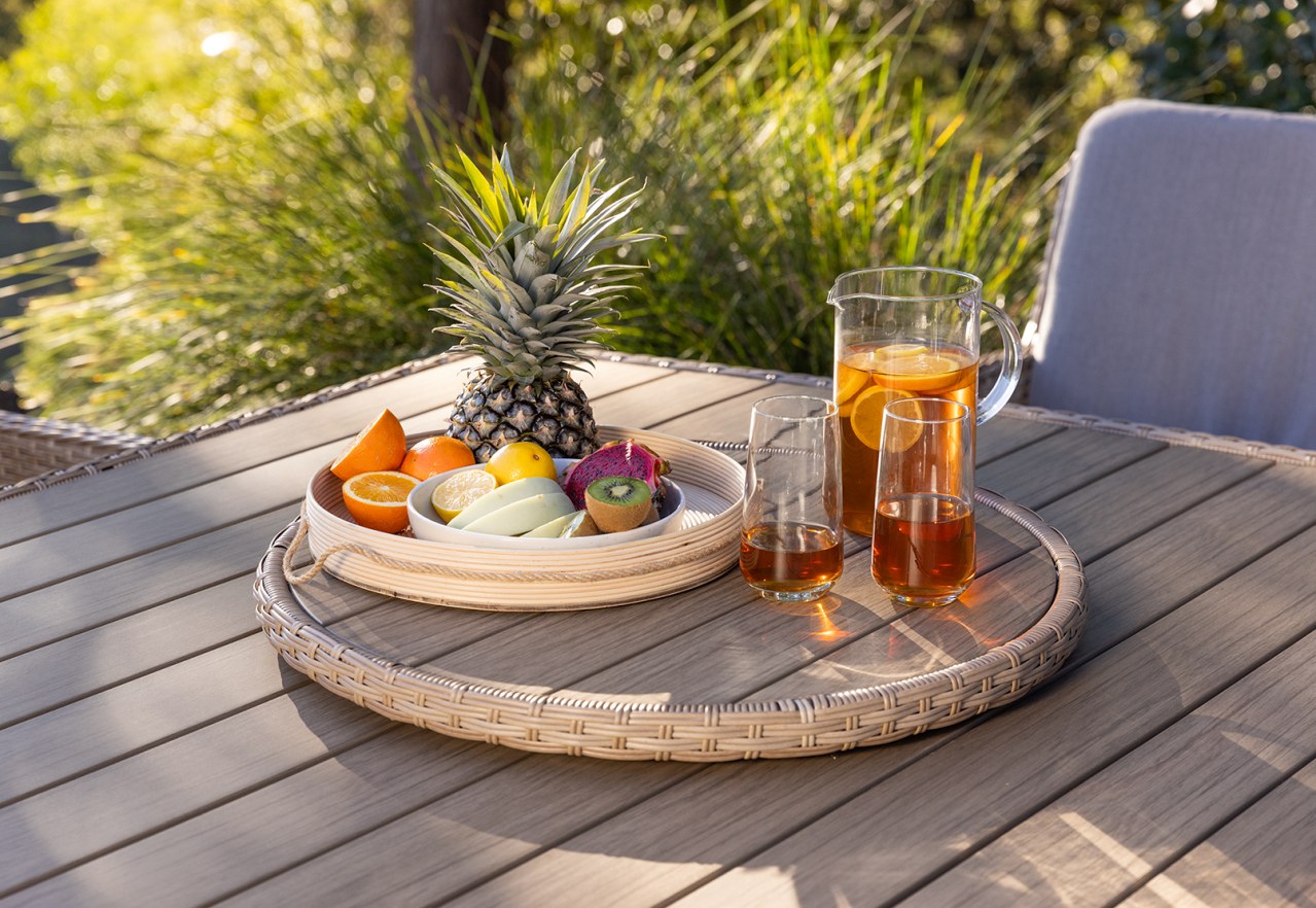 LUAU Outdoor Dining Table – image 6 of 12