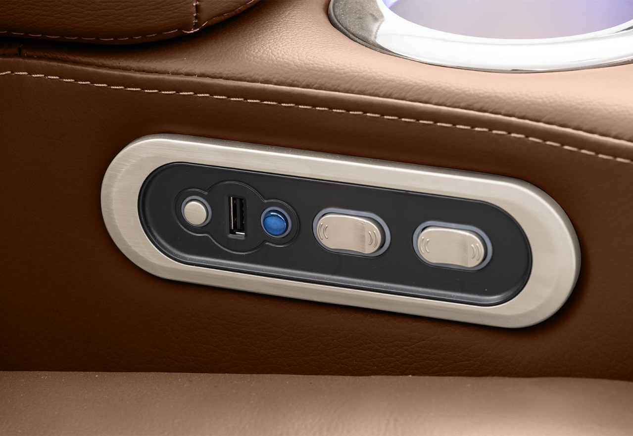 SENTINAL MK2 LEATHER 3 Seater with 2 Electric Recliners – image 17 of 19