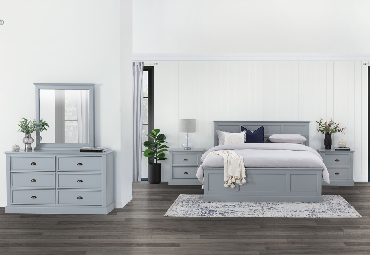 CHRYSTELLE 4 Piece King Dresser Bedroom Suite. – image 1 of 3