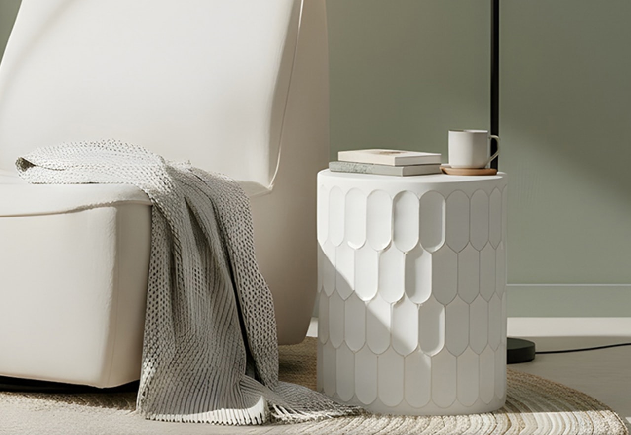 RHUTHUN Small Lamp Table – image 2 of 7