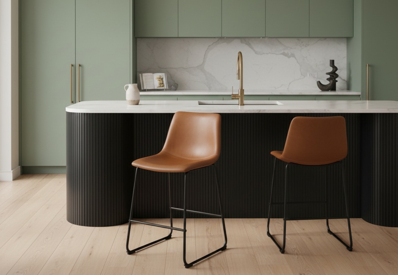 BENDER Set of 2 Bar Stools – image 1 of 11