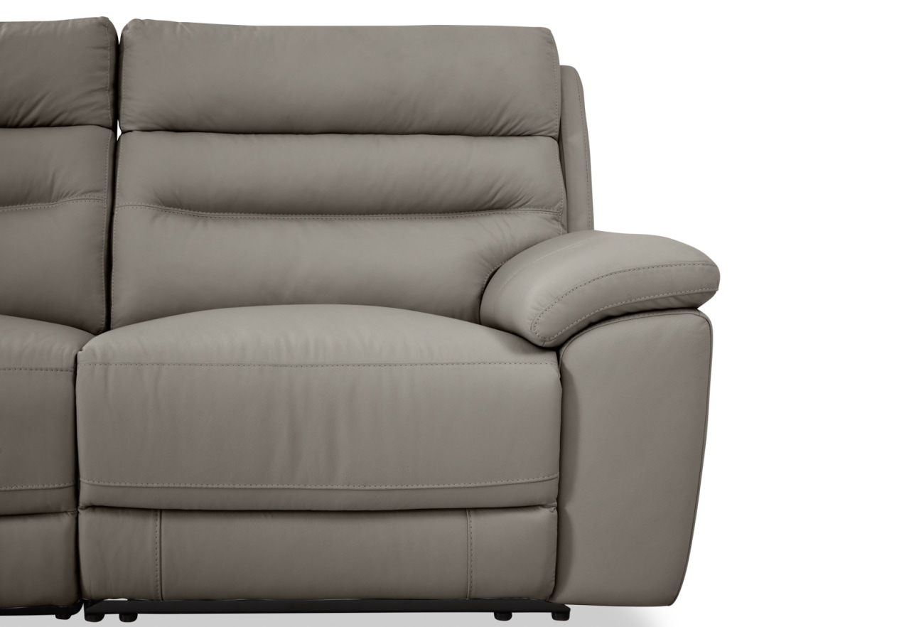 BEARMAN LEATHER 3 Seater Sofa with 2 inbuilt Recliners – image 12 of 15