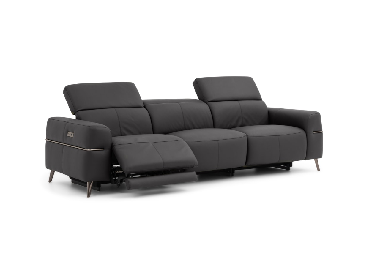 SERAFINI LEATHER 3.5 Seater with 2 Inbuilt Electric Recliners – image 4 of 16