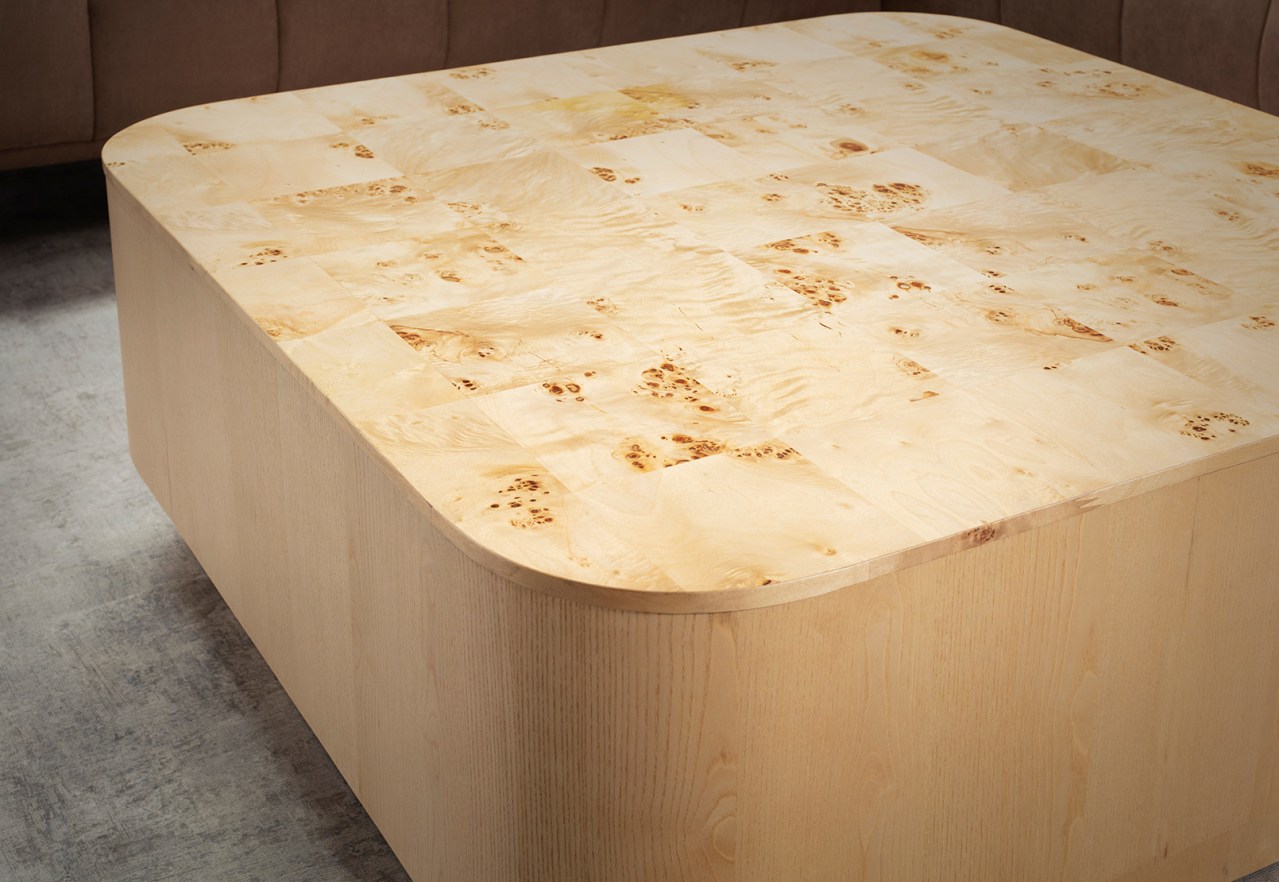 EMILION COFFEE TABLE – image 6 of 9