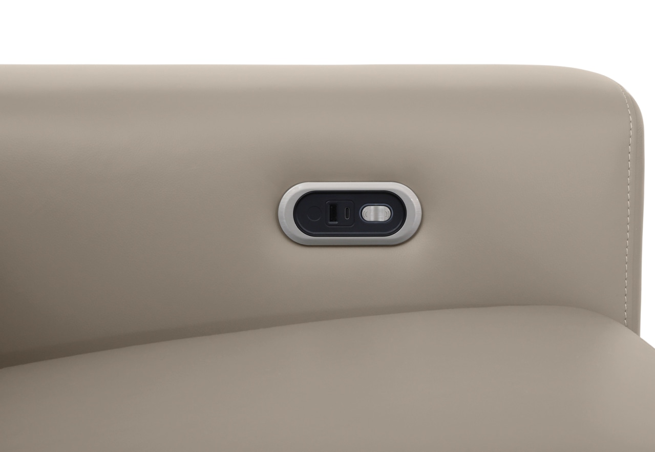 GAGE LEATHER 2S with Inbuilt Electric Recliners and Console – image 10 of 11