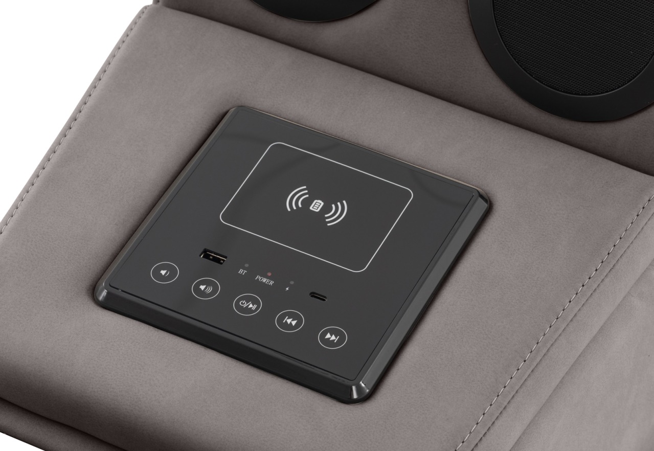 LEANDRO Cinema Console – image 8 of 10