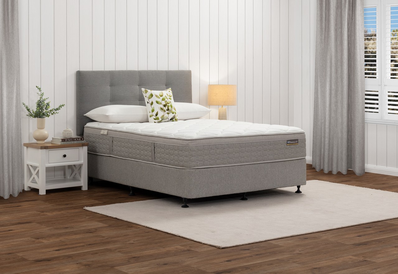 ACCLAIM ULTRA RECHARGE FLEX Double Mattress – image 1 of 12