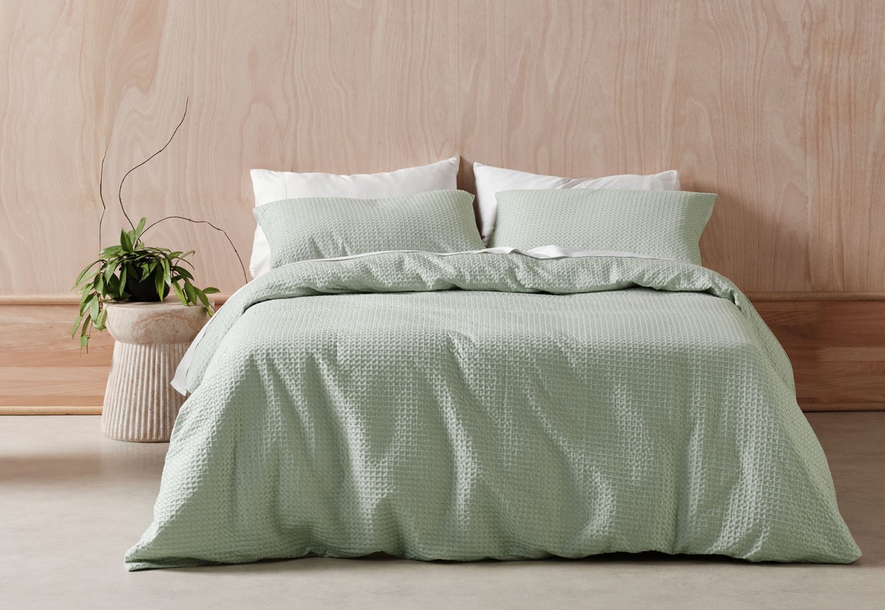 VERNA Mint Queen Bed Quilt Cover Set – image 1 of 2
