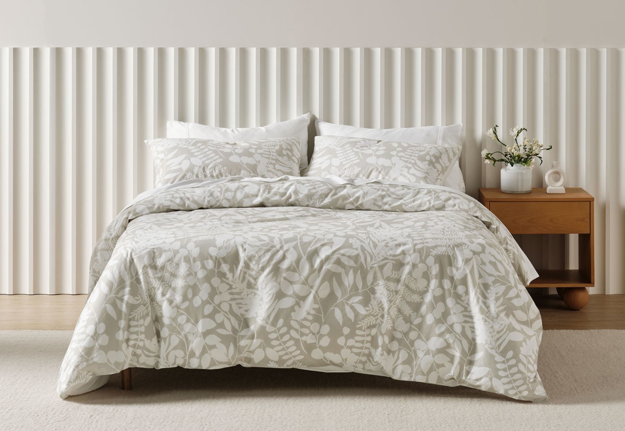 ZALINA Queen Bed Quilt Cover Set – image 1 of 3