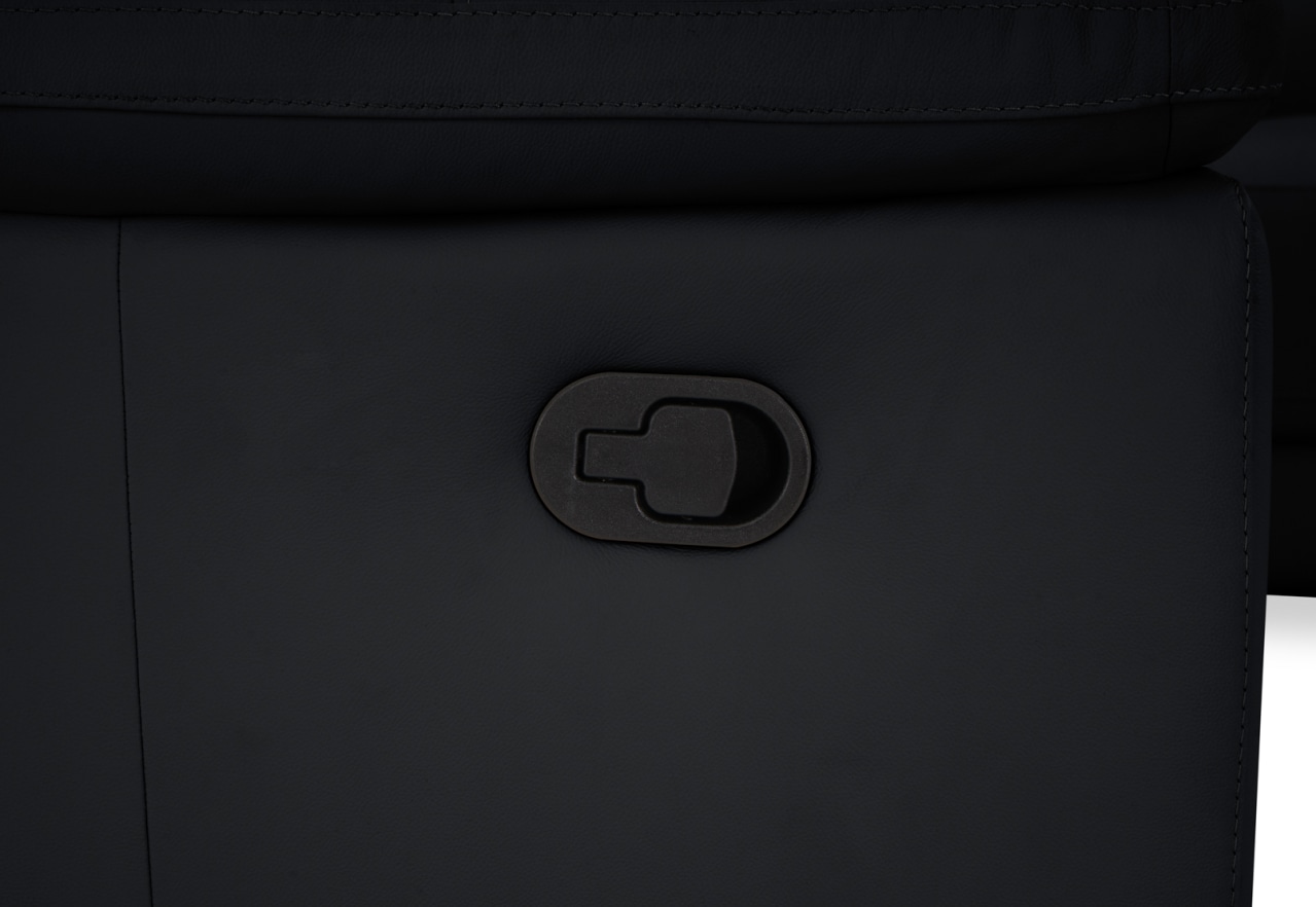BEARMAN LEATHER Manual Recliner – image 8 of 9