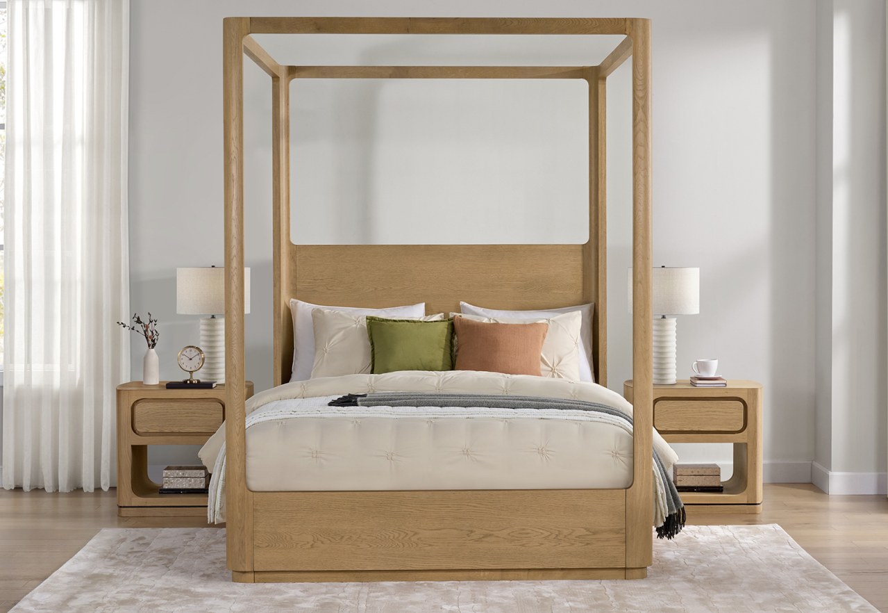 REINE 4 Poster Queen Bed – image 1 of 10
