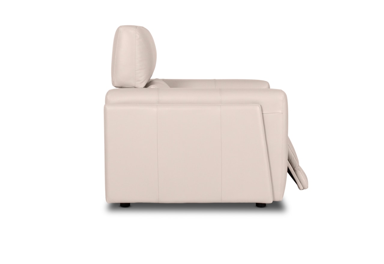 CHICAGO LEATHER Single Electric Recliner – image 4 of 8