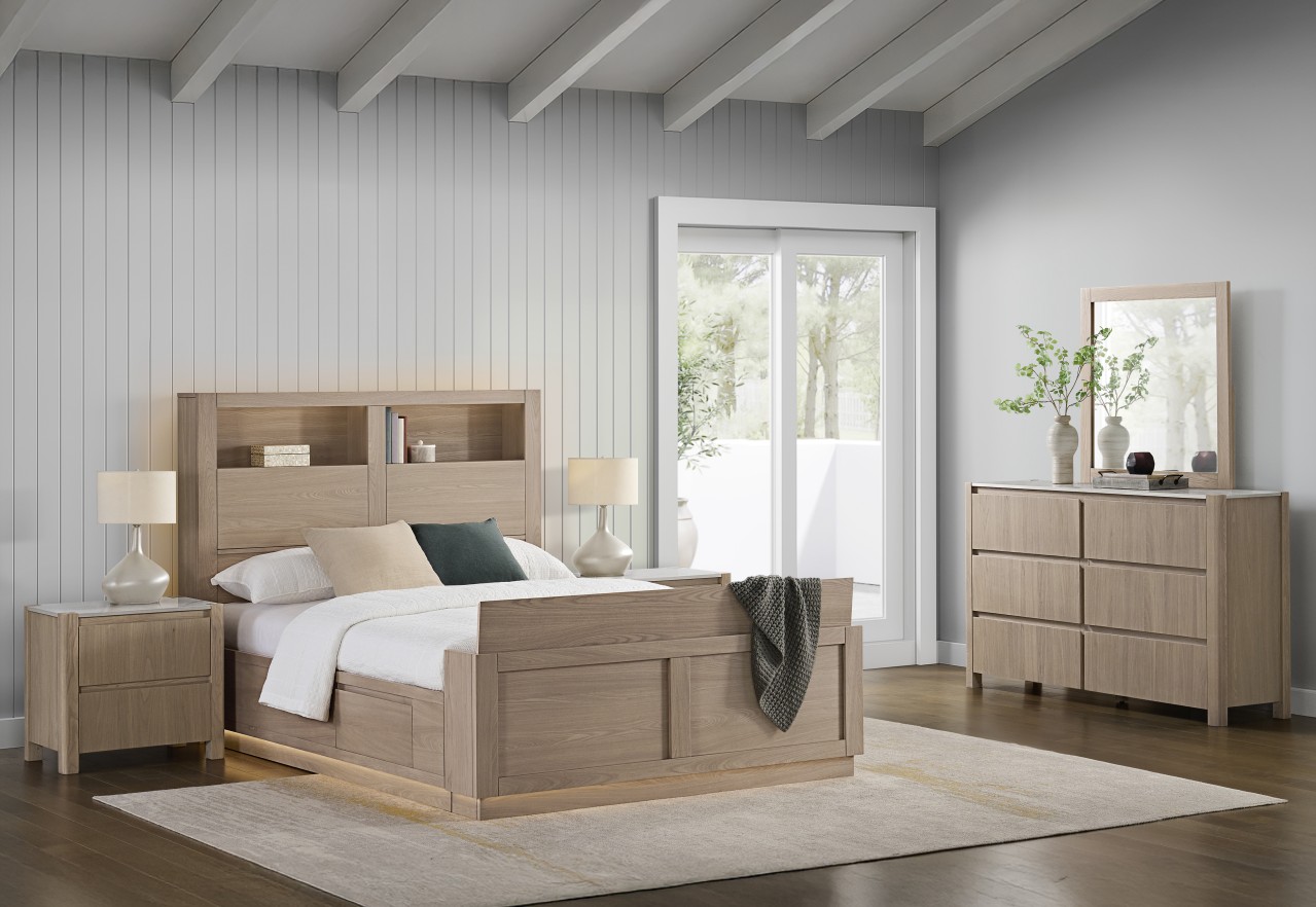 TIVOLI 4 Piece King Dresser Bedroom Suite – image 1 of 3