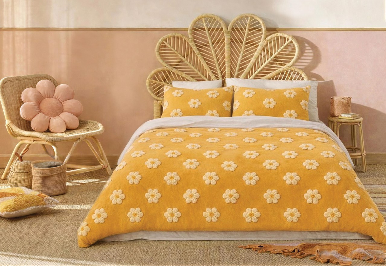 BLOSSIE Double Quilt Cover Set – image 1 of 1