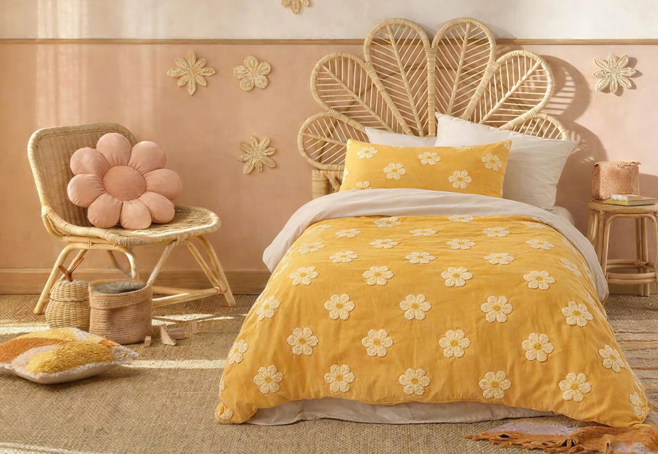 BLOSSIE Single Quilt Cover Set – image 1 of 1