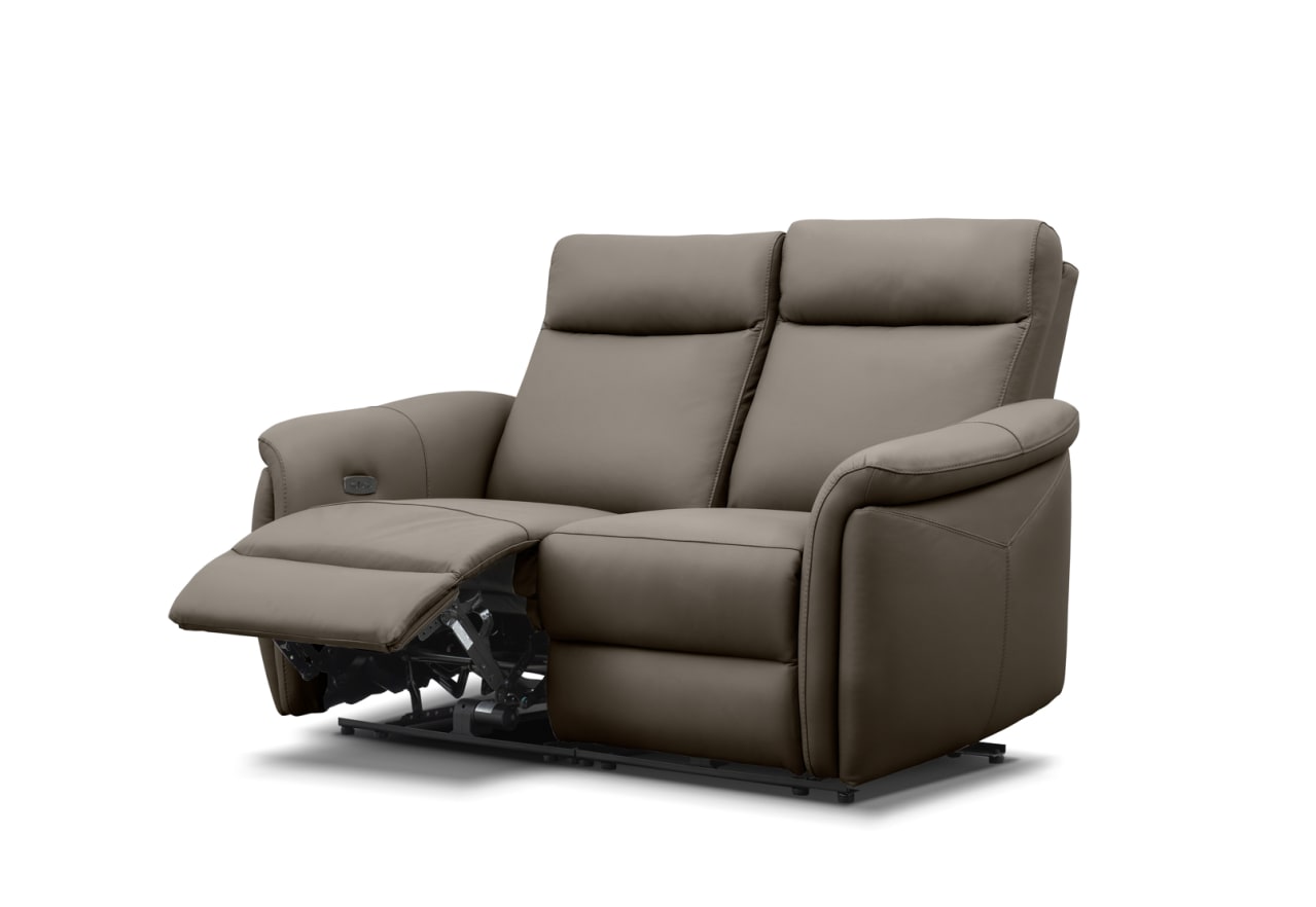 CASAMORE LEATHER 2 Seater with 2 Inbuilt Electric Recliners – image 4 of 11