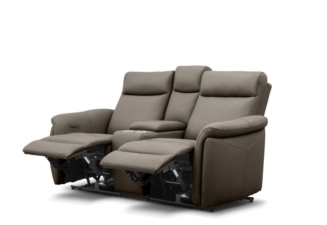 CASAMORE LEATHER 2 Seater Electric Recliners and Console – image 5 of 16