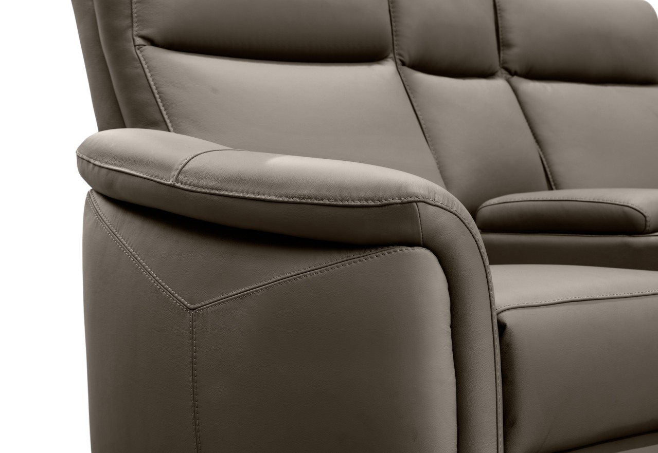 CASAMORE LEATHER 2 Seater Electric Recliners and Console – image 11 of 16