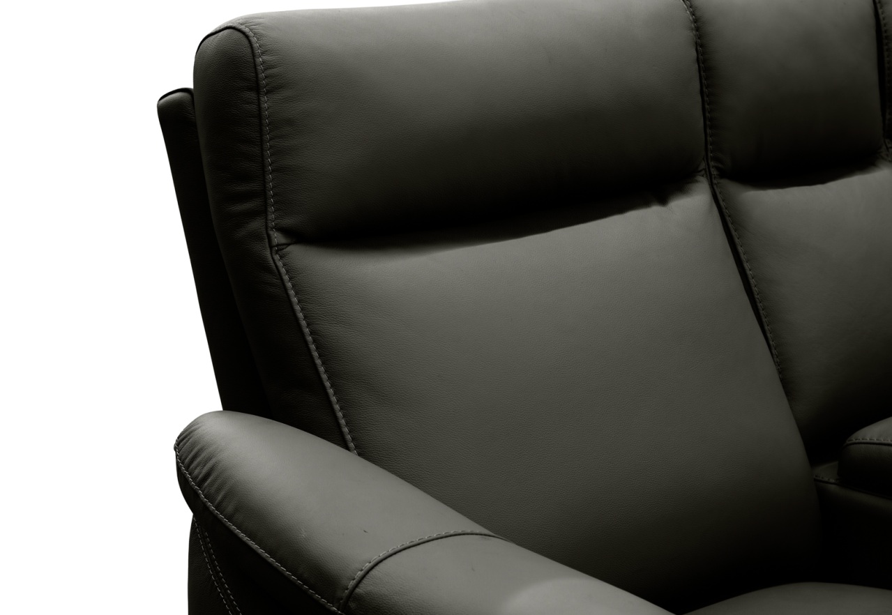 CASAMORE LEATHER 2 Seater Electric Recliners and Console – image 12 of 16