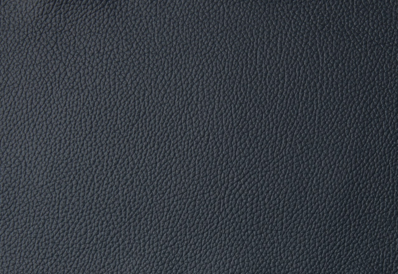RENATO LEATHER 2S with Electric Recliners and Console – image 15 of 15