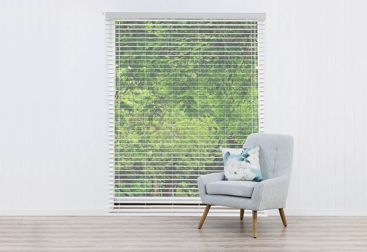 BALI Faux Wood 50mm Venetian 210 x 210cm – image 1 of 1