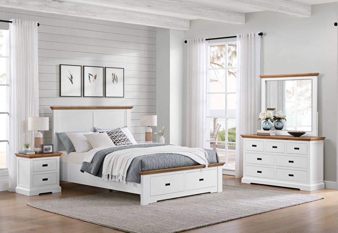 CHARLSBOURG 4 Piece Queen Bed Dresser Suite – image 3 of 3