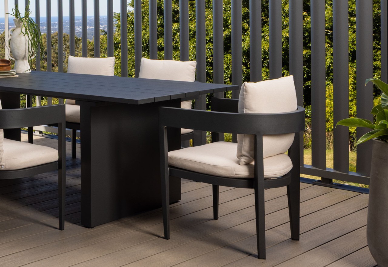 CONJOLA Outdoor Dining Chair – image 1 of 10