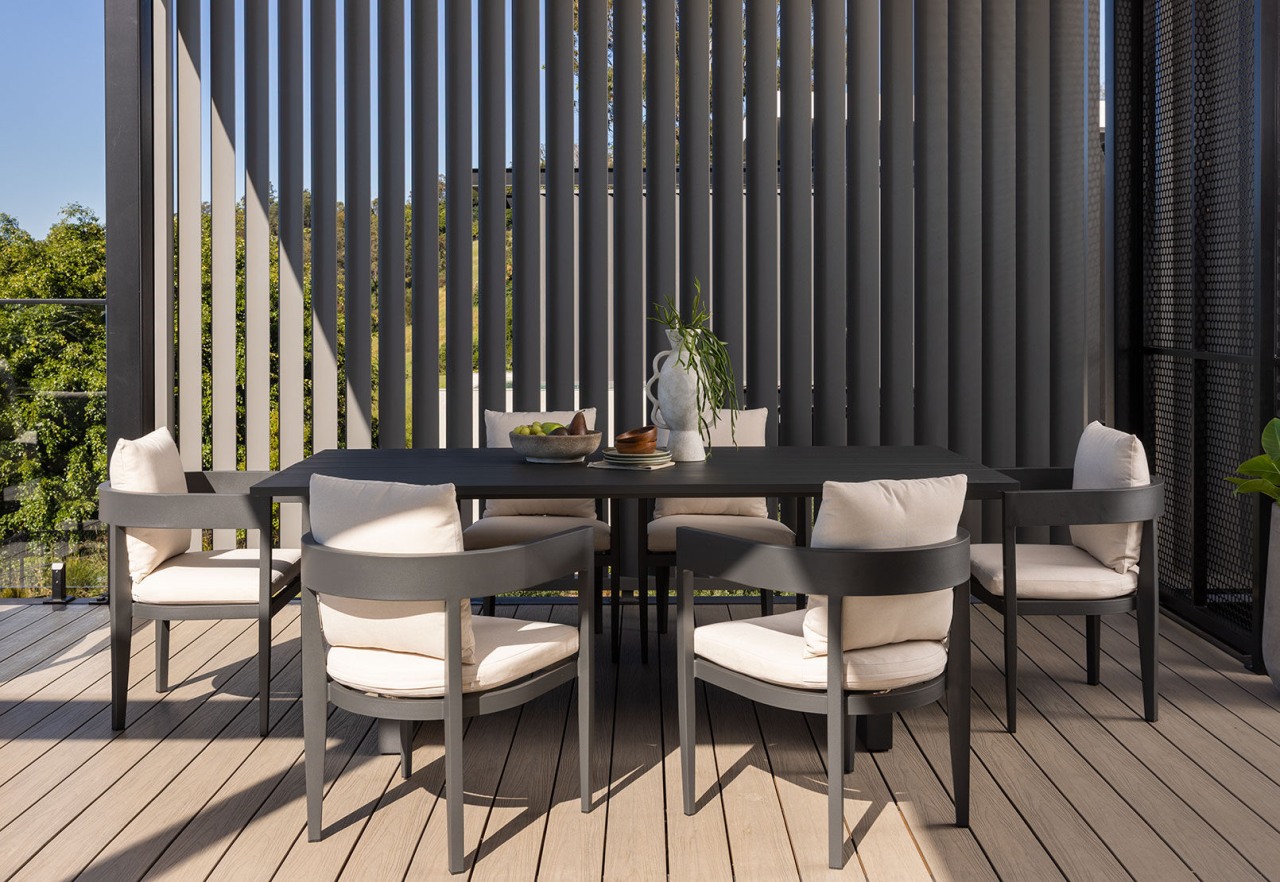 CONJOLA Outdoor Dining Chair – image 10 of 10