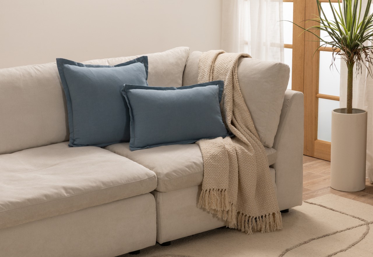 SOMAE 40 x 60cm Cushion – image 5 of 5