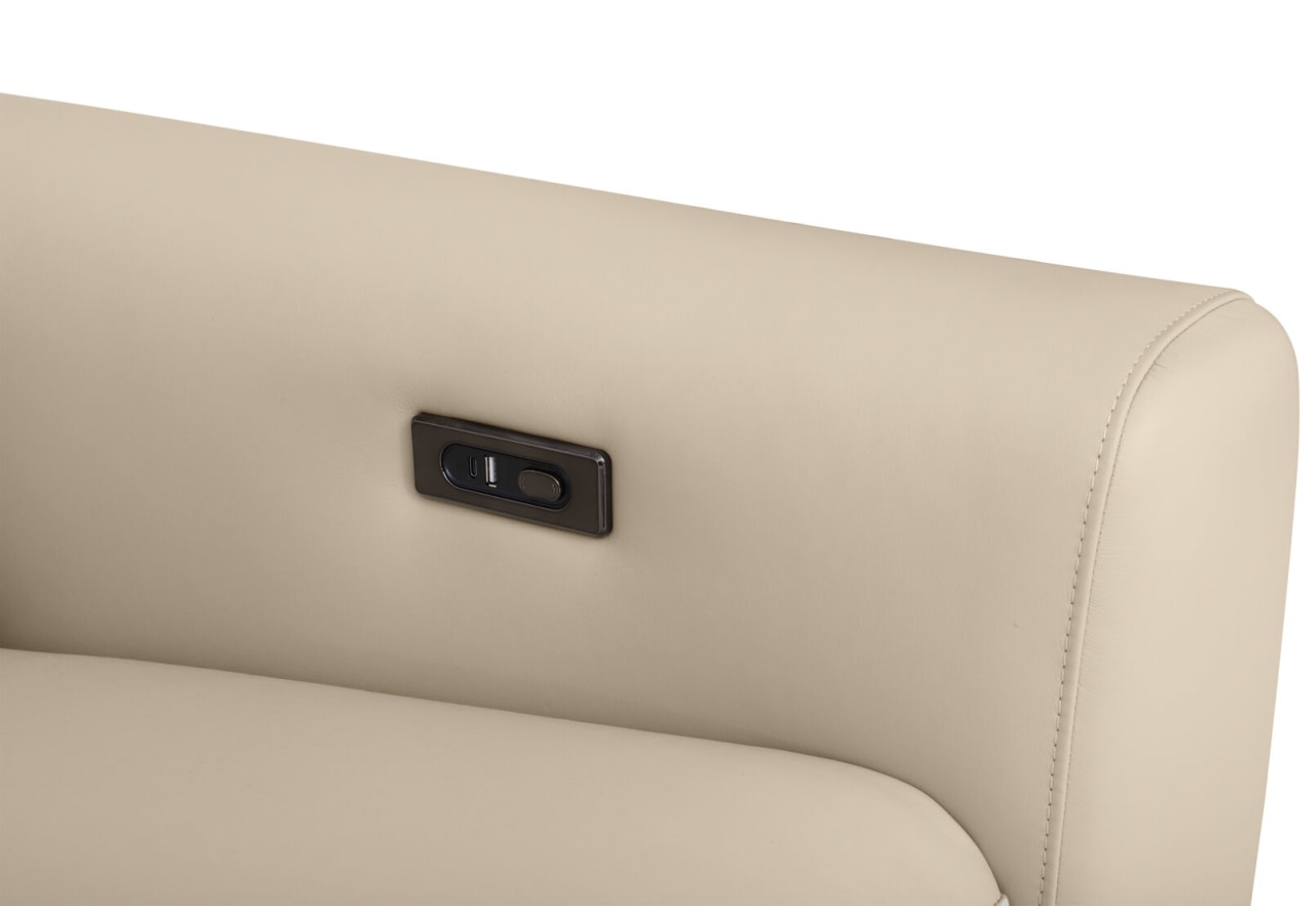 SPECTRA LEATHER 2 Seater with 2 Electric Recliners – image 5 of 8