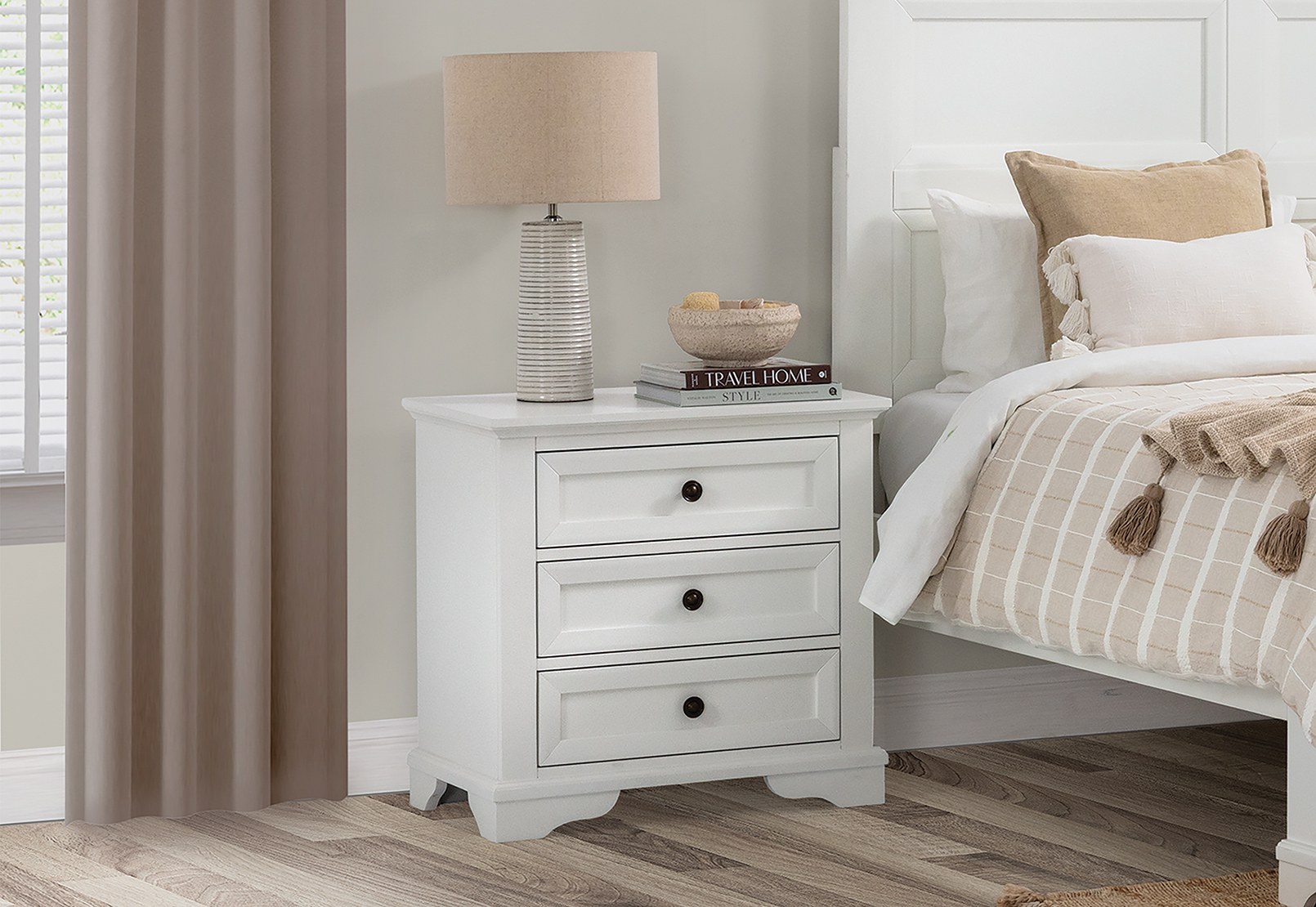 CHANELLE Bedside – image 1 of 5