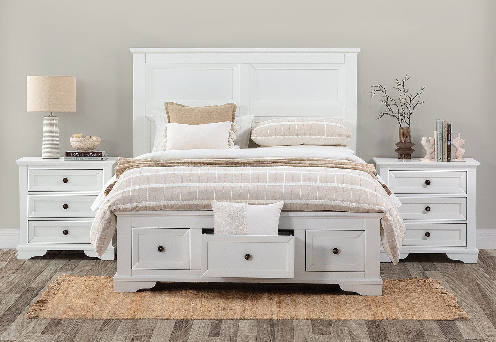 CHANELLE Queen Bed – image 1 of 6