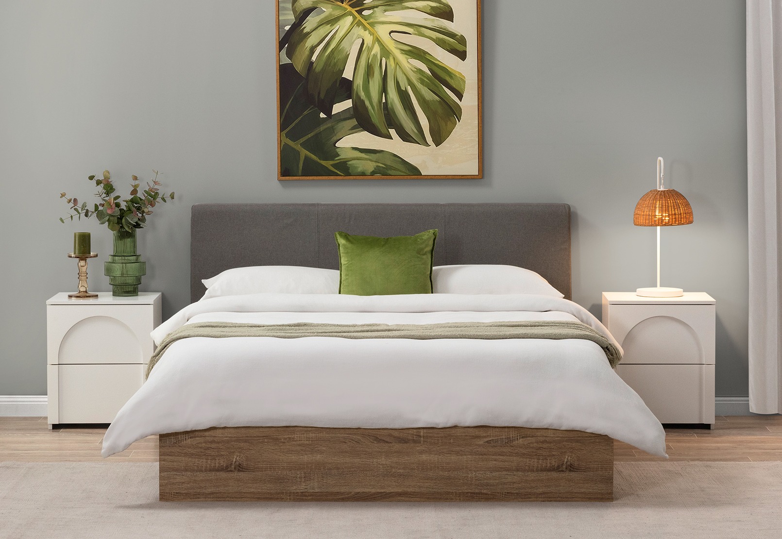 FORFAR Queen Bed – image 22 of 24