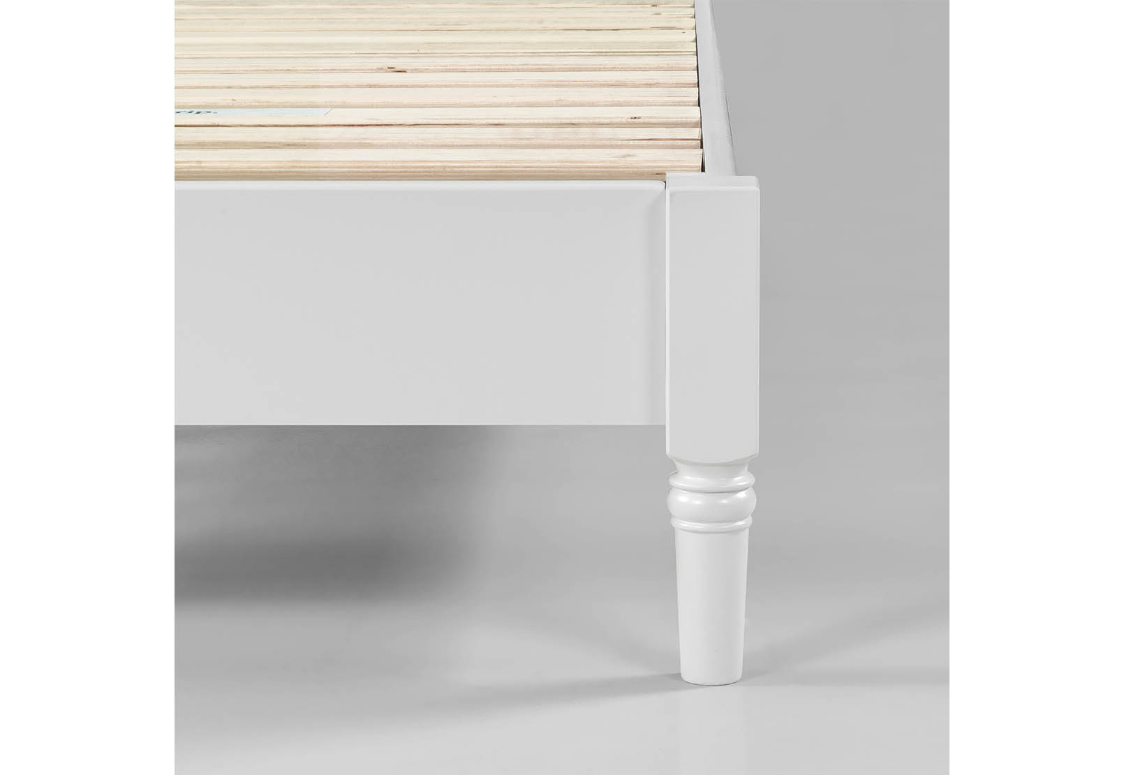 LINDSEY Queen Bed – image 5 of 8