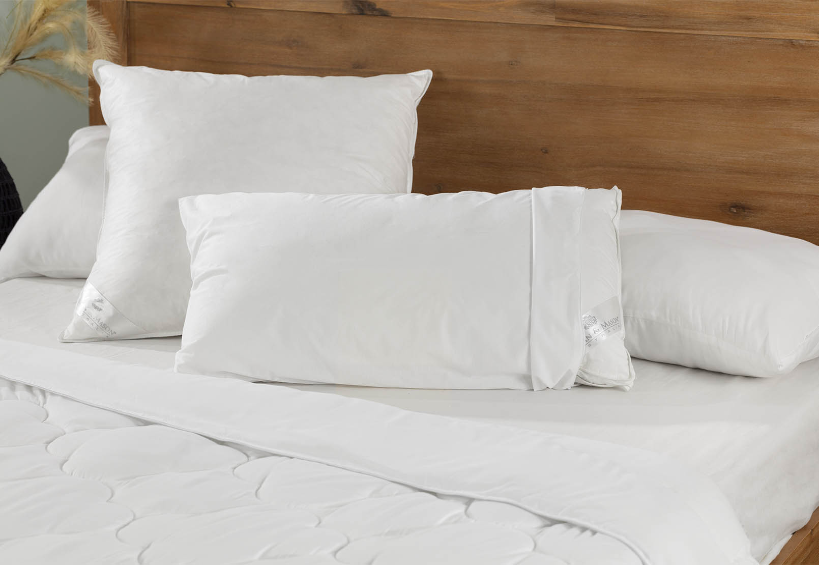 PILLOW PROTECTOR Bamboo Pillow Protector – image 2 of 2
