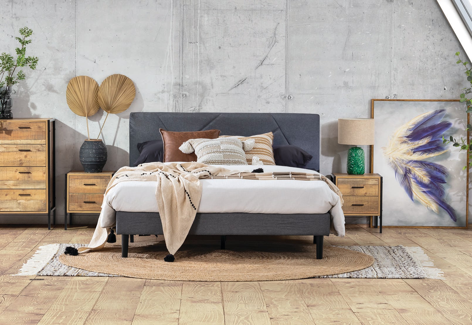 FRAZIER Queen Bed – image 1 of 24