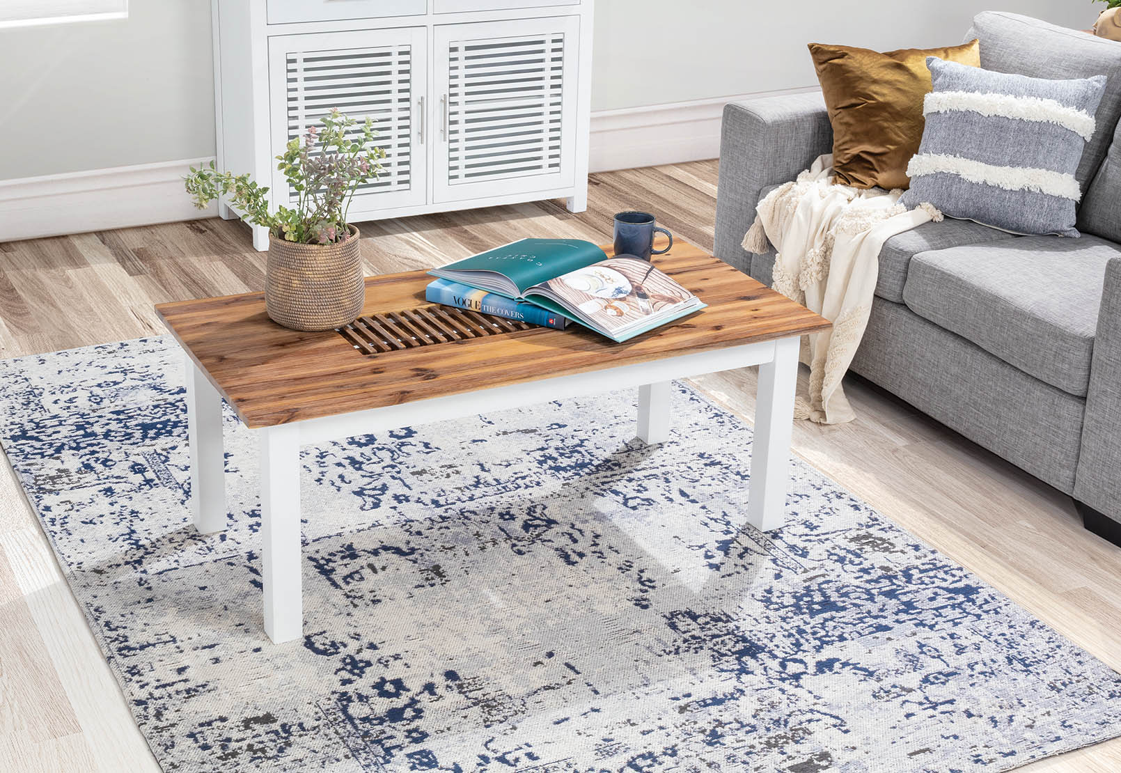 SANTO ANDRE Coffee Table – image 1 of 5