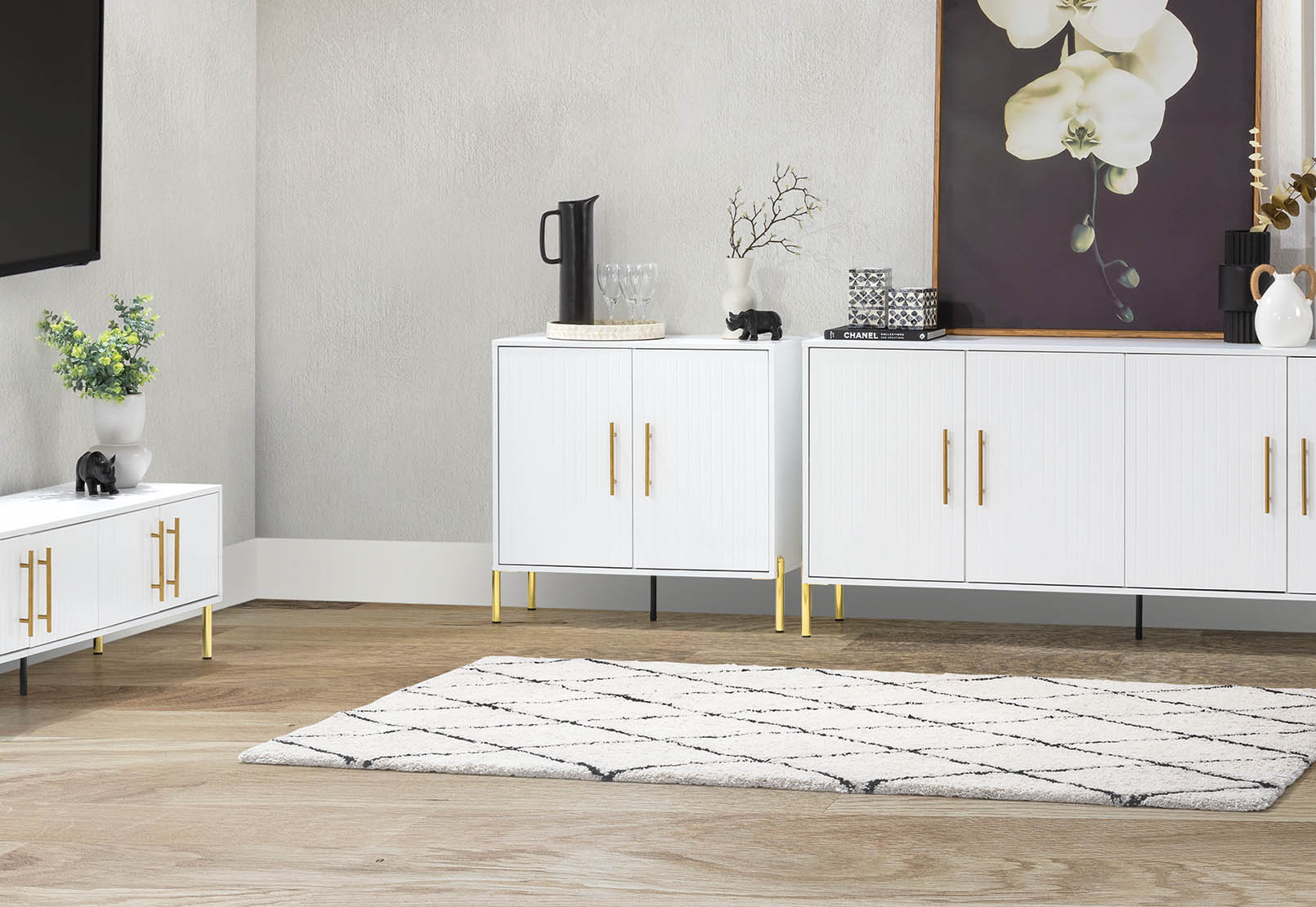 DELGADO Wine Cabinet – image 1 of 9